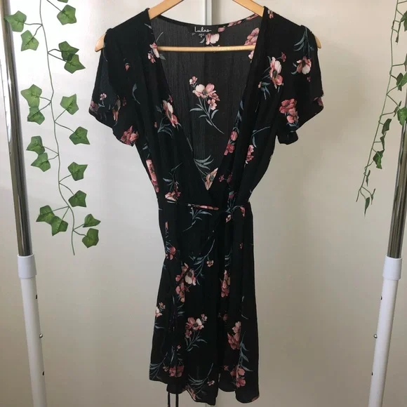 Lulus black mini dress with flowers - Picture 2 of 8